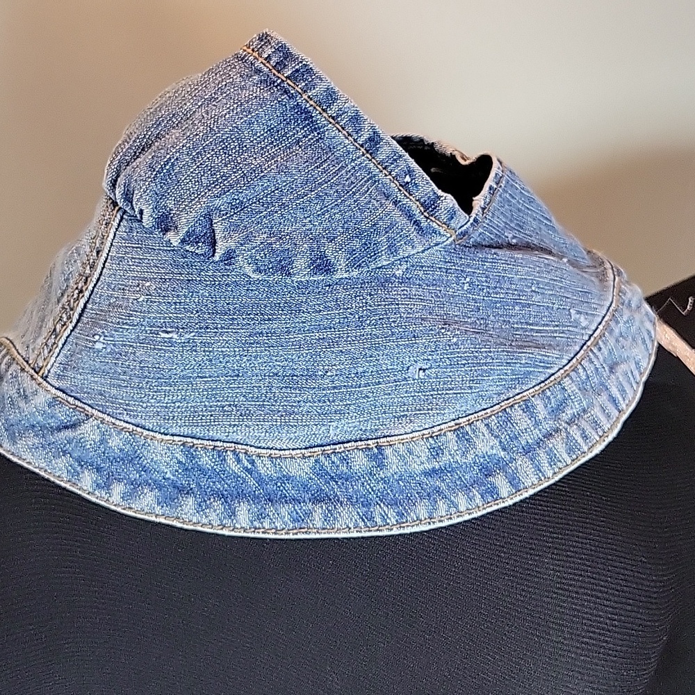 Y2K Rebel Rose Embroidered denim bolero jacket - Picture 7 of 10